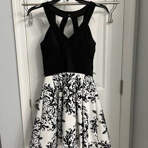 Black and White Patterned Formal Dress